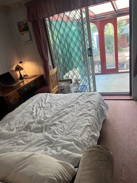Bright Double Room wiith Conservatory & Patio  Main Photo
