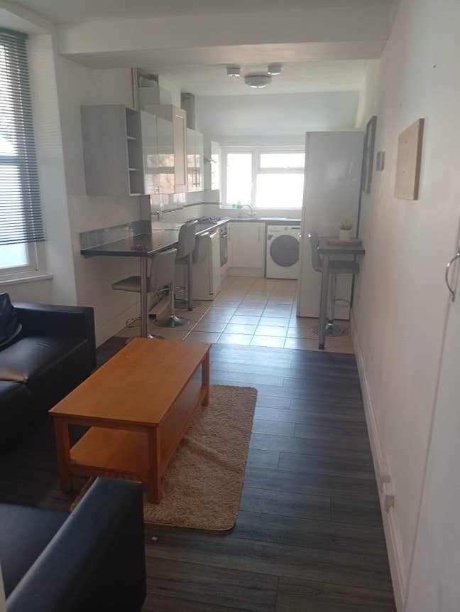 Telephone road- furnished house  Main Photo