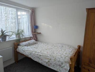 Single ground floor room with au suite  Main Photo