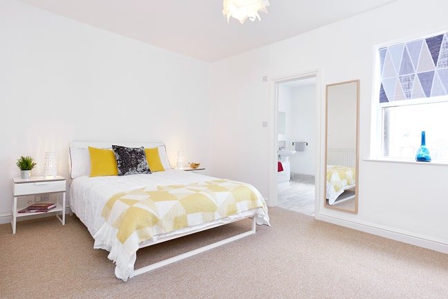 En-Suite double room in Easton Main Photo