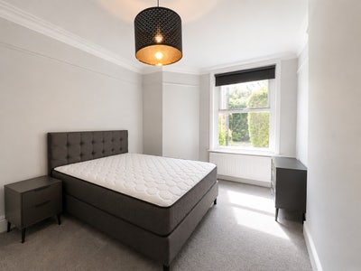 Ground Floor, Double Room! ALL Bills Included 📍 Main Photo