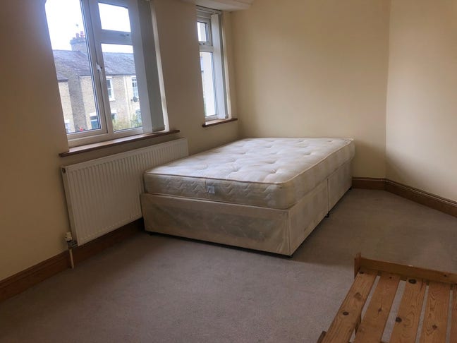 Spacious & Furnished 4 Bed House Main Photo