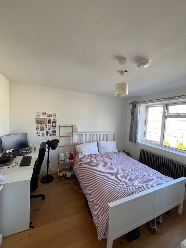 Sunny, Spacious Couples Room in Bethnal Green Main Photo