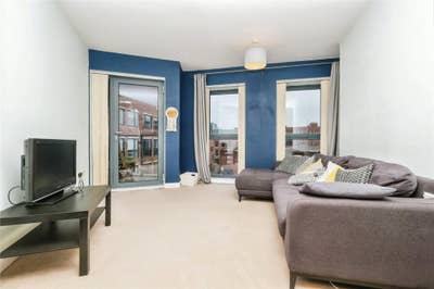 1 room in 2 bed flat in Jewellery Quarter Main Photo