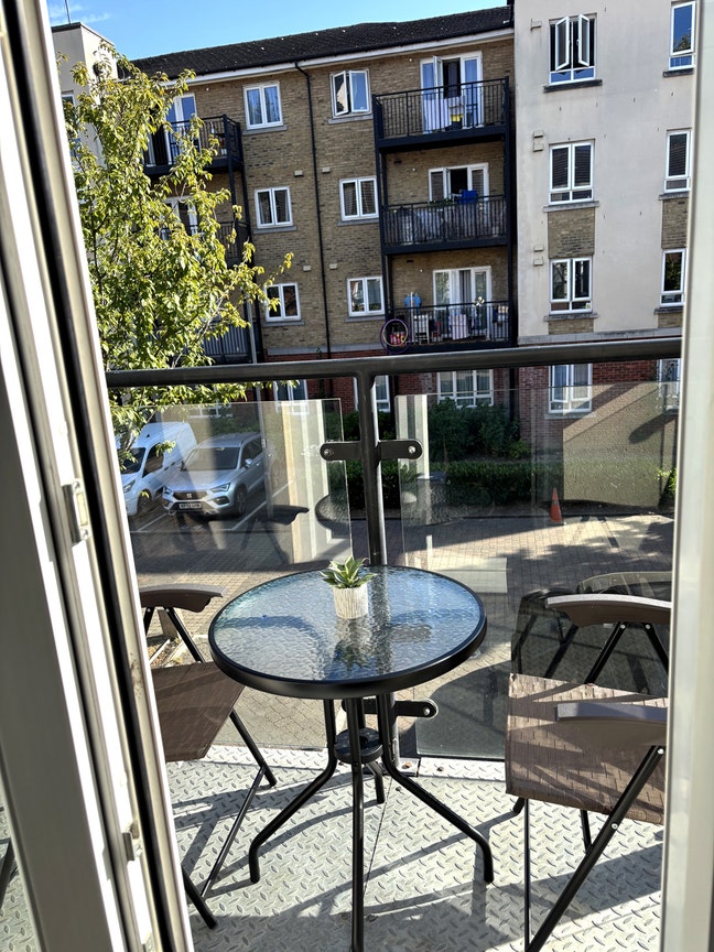 Very Spacious double room with balcony terrace Main Photo