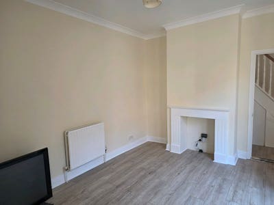 Newly Renovated House Share – 2 Double Room Main Photo