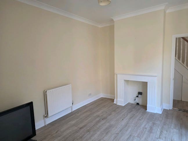 Newly Renovated House Share – 2 Double Room Main Photo