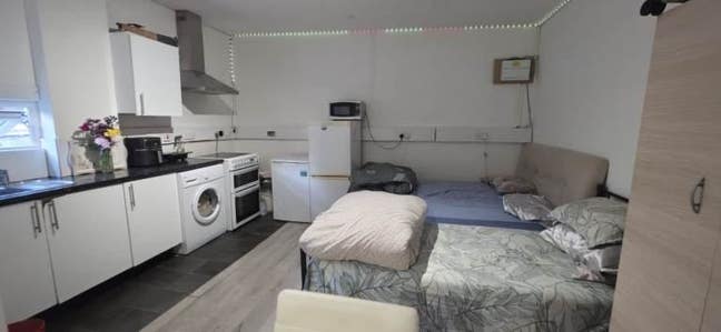  Fully Furnished Studio Available – E12 5JG Main Photo