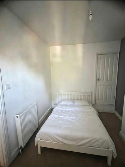 Double Room Available  Main Photo