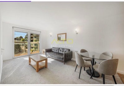 Cheapest 2 bed flat in Wembley Park (Female pref) Main Photo