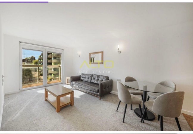 Cheapest 2 bed flat in Wembley Park (Female pref) Main Photo