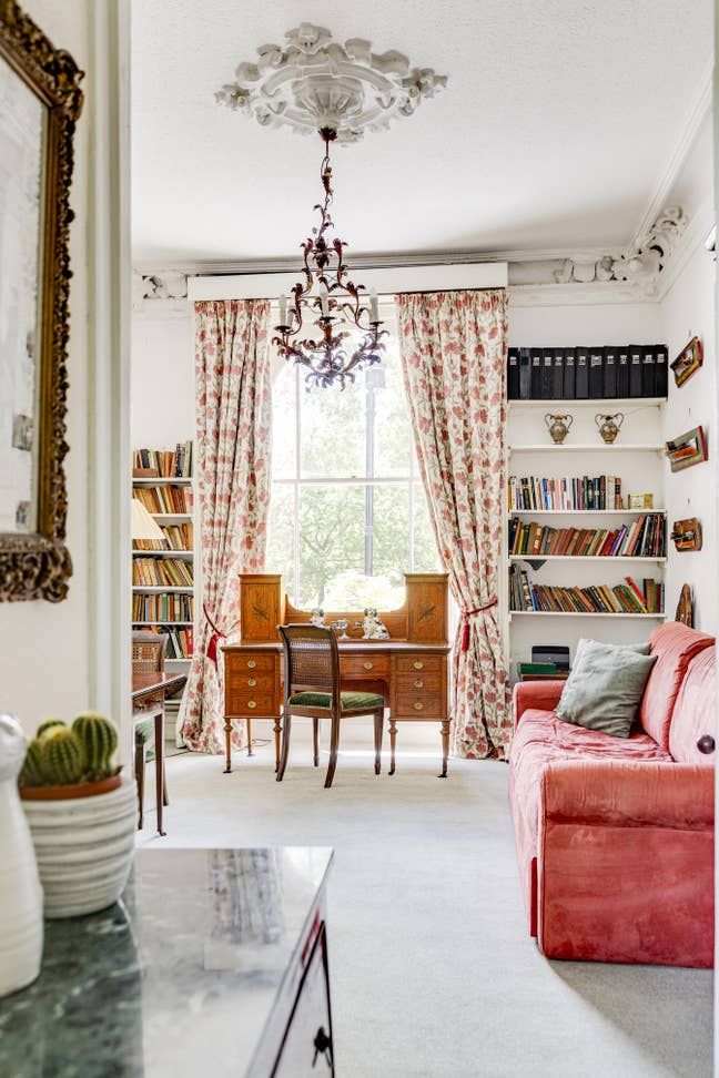 Wake Up to Primrose Hill — A Creative Retreat Main Photo