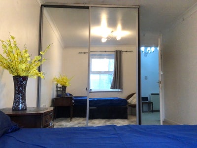 Lovely large double with own bathroom Main Photo