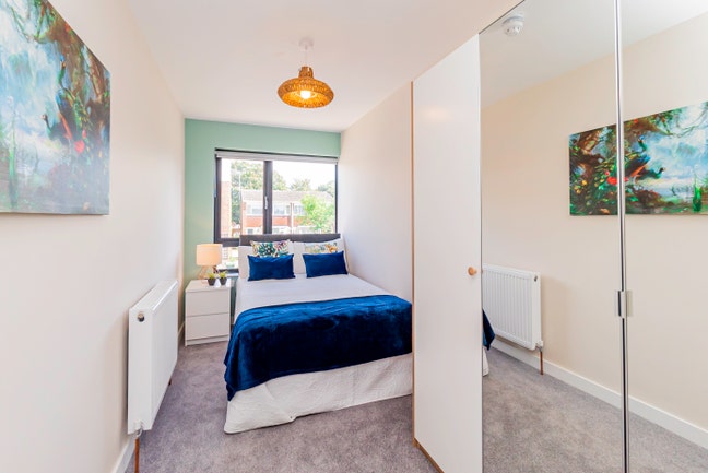 Do you value a modern home? Main Photo