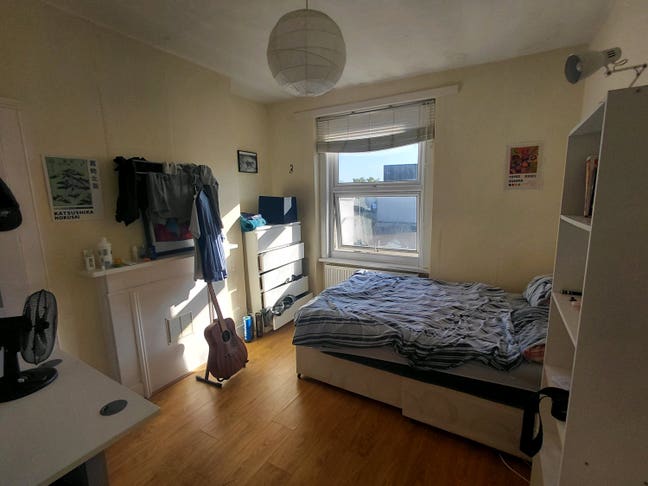 Flat share - kentish town Main Photo