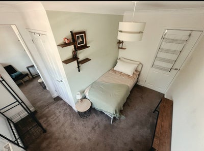 Beautiful furnished house in Watford  Main Photo