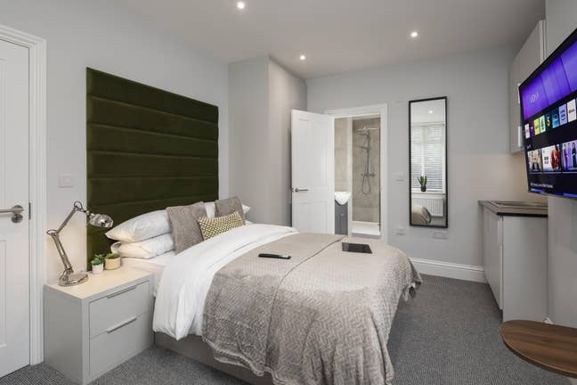 Brand New Studios Available Now 🚀🗝️ Main Photo