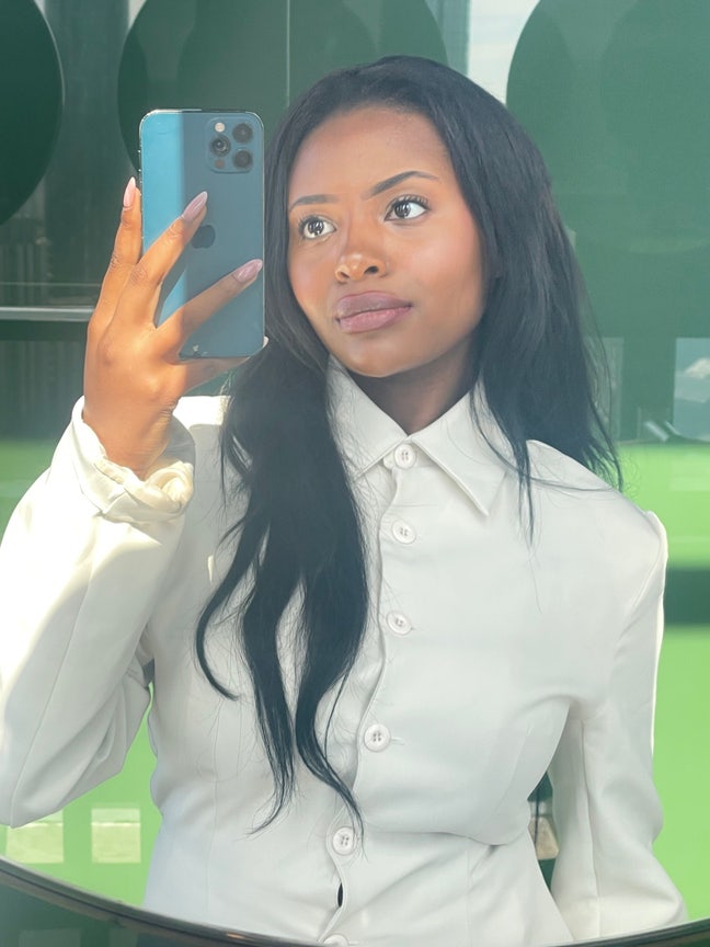 Hey looking for a flat mate to move in with m... Main Photo