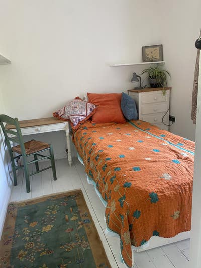 Student room in quiet green location  Main Photo