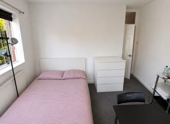 Double room in Clapham Common - September 1 Main Photo