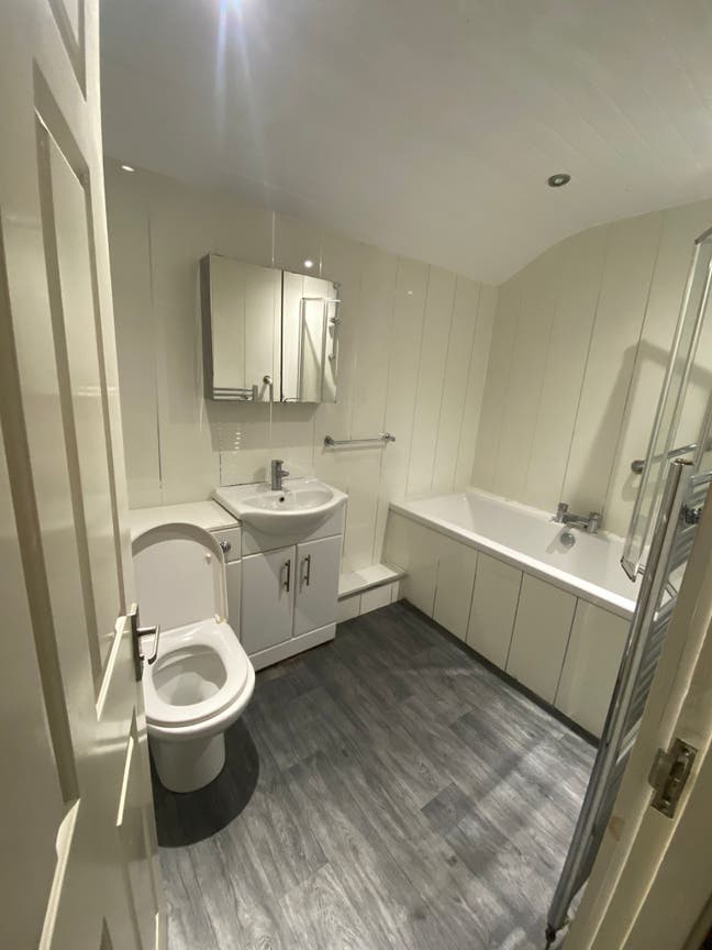 Sunderland Road  1 Bed Flat Main Photo