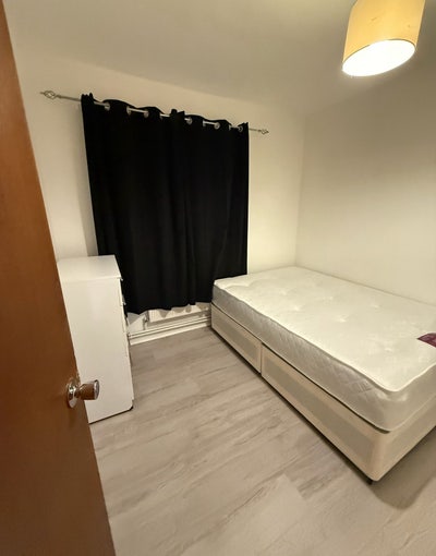 Spacious double rooms in mile end  Main Photo