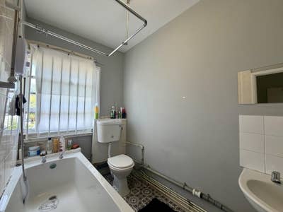 Great Location! Available Now! Main Photo