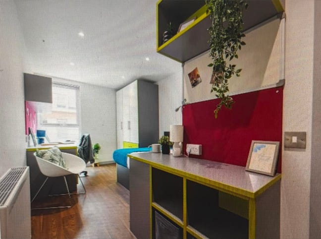 Ensuite Room – The Boulevard York | Student Roost Main Photo