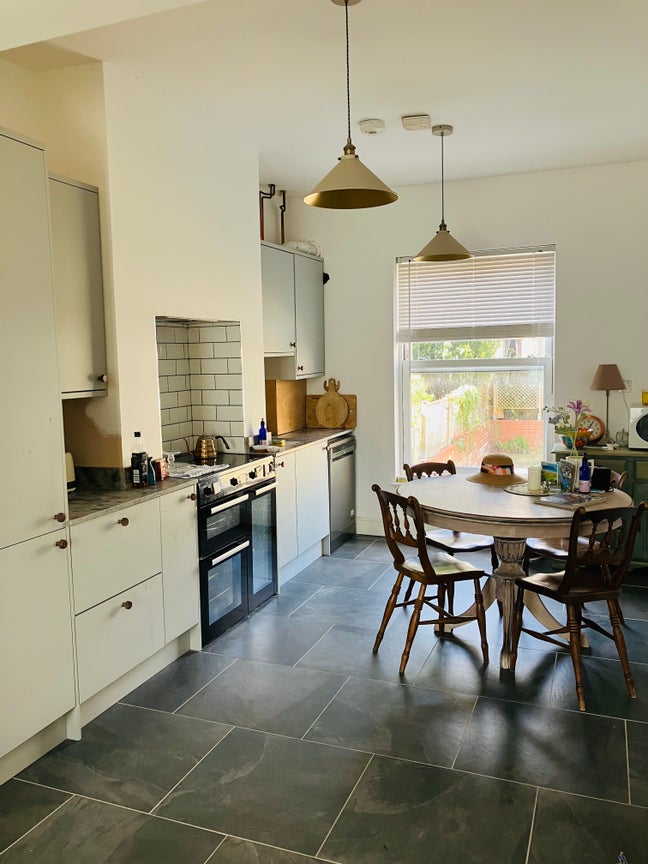 Lovely En-Suite Double - Central Bristol Main Photo