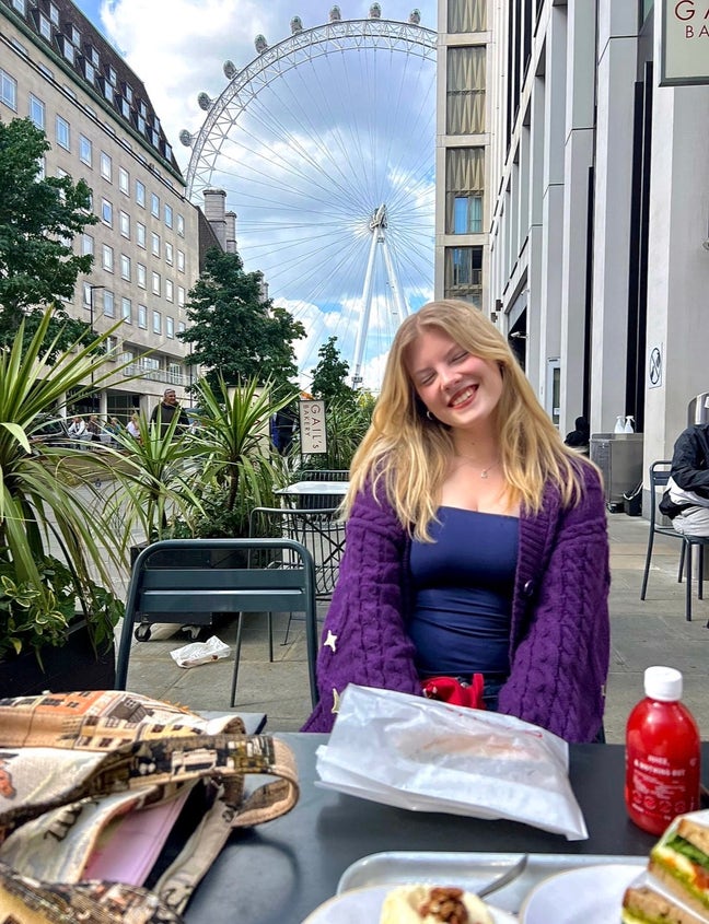 urgently looking for a room/buddy up in haringay!! Main Photo