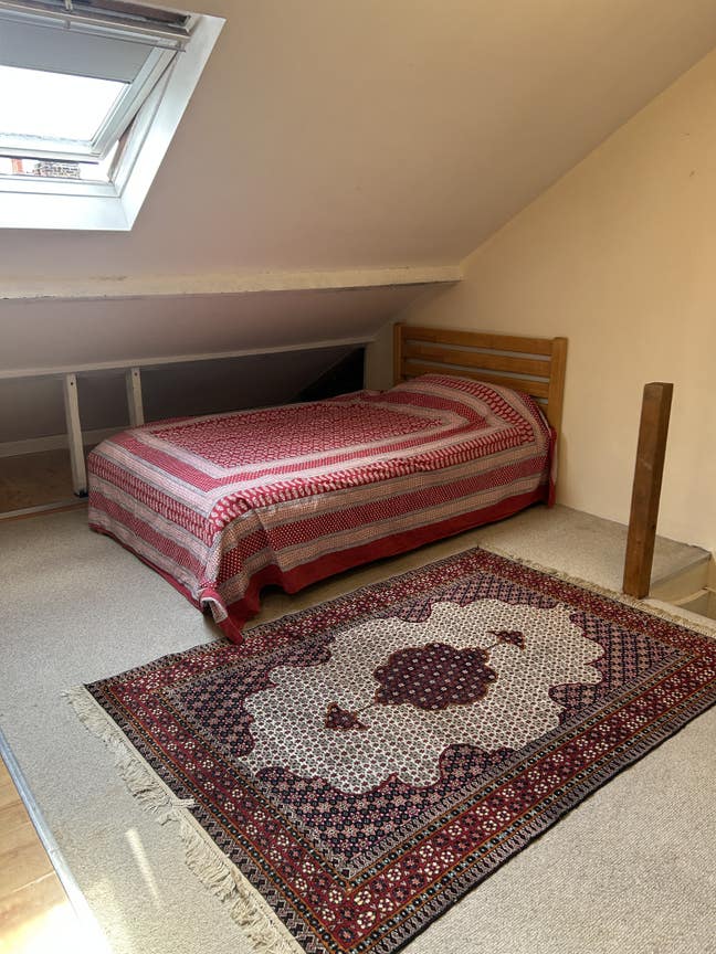 Fully furnished, loft studio offered in Honor Oak  Main Photo