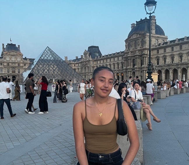 Postgrad student looking for room/buddy up.  Main Photo