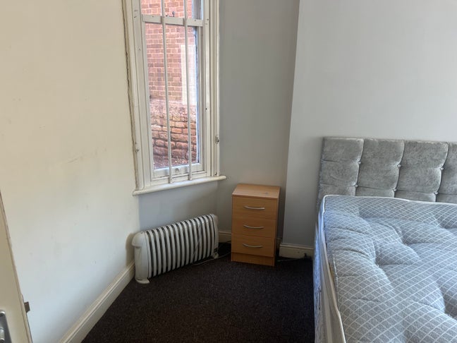 Tenancy Takeover — Derby Road for UoN or Trent Main Photo