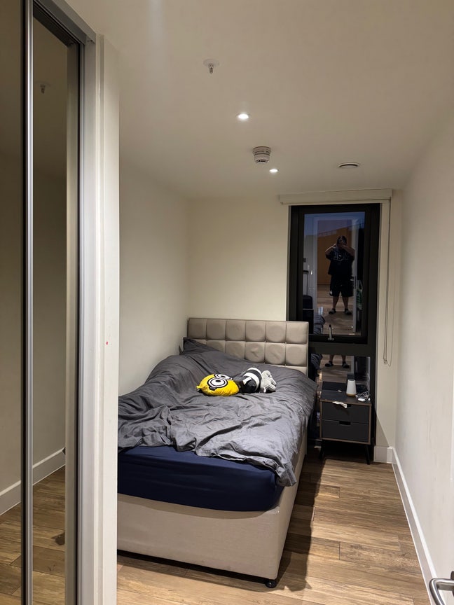 Double Room in Greenwich | 8th Floor  Main Photo