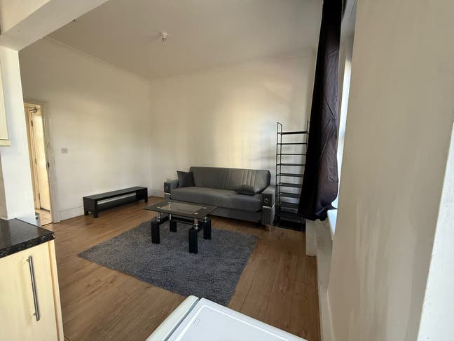 1 Bedroom Flat to rent  Main Photo