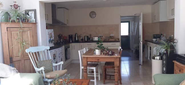Lovely double room ..  Main Photo