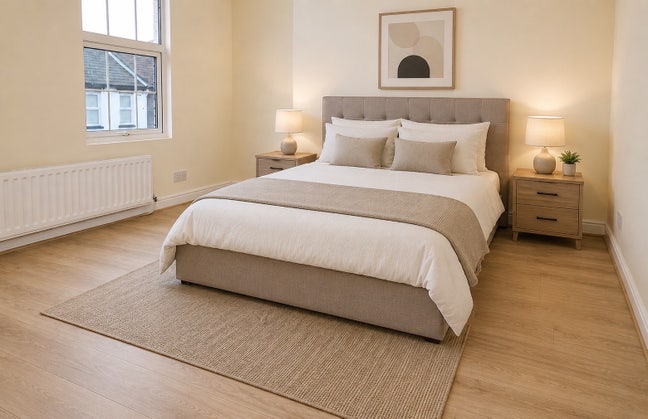 Spacious Double Rooms - All bills included  Main Photo