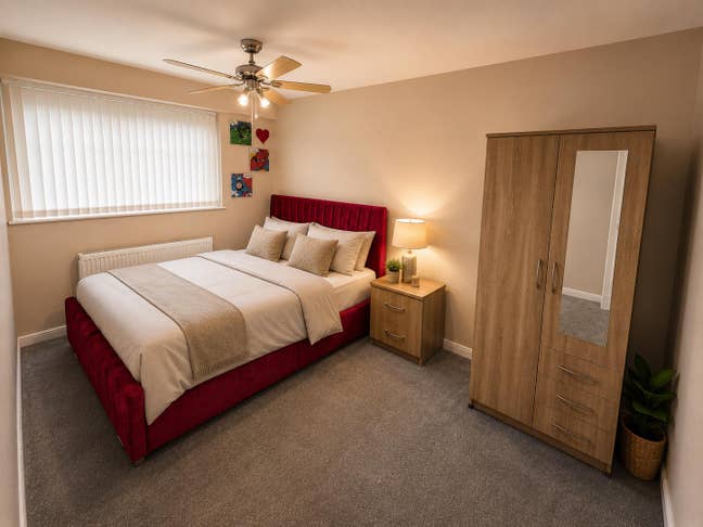 Double Room is available for rent in - B77  Main Photo
