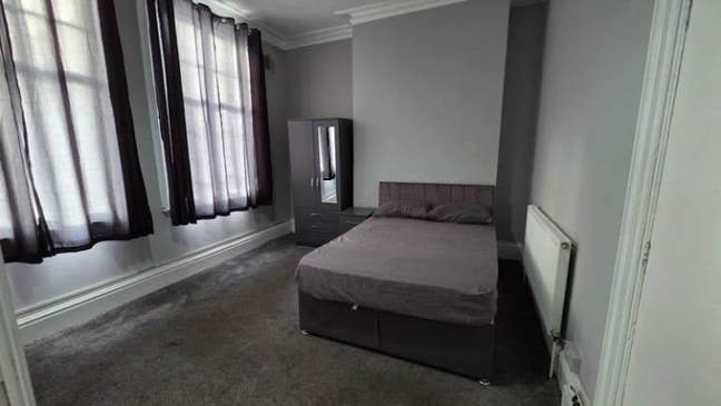 Spacious Rooms to Rent – Walsall Town Centre – WS1 Main Photo