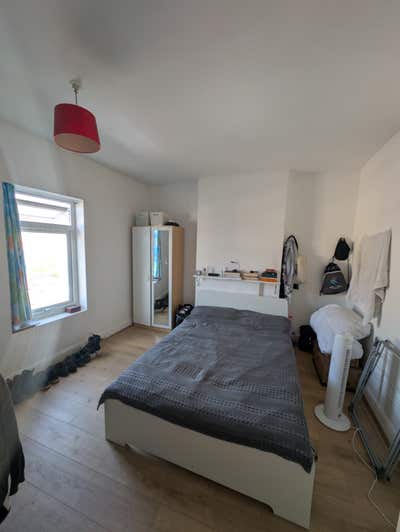 Newly Redecorated Bright Double Room avail. *24Aug Main Photo