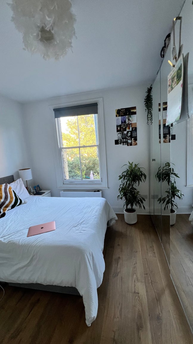 Room to rent | 3 Stops from Stratford Main Photo