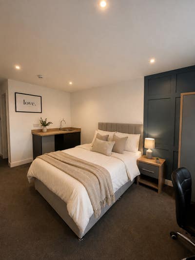 Luxury En-Suite Room with Tea & Coffee Station✨ Main Photo