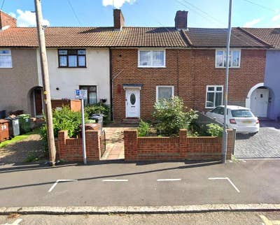 3 bed terraced house to rent Cartwright Road, Dage Main Photo