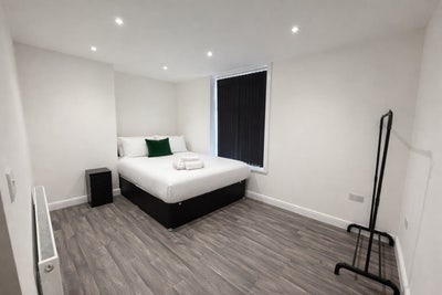 Modern Rooms | Bills Inc | Fast WiFi | FreeParking Main Photo