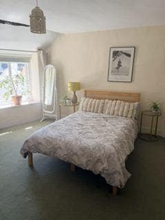 Spacious double room in lovely village house Main Photo