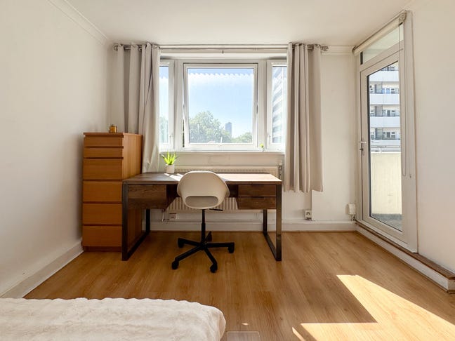 Spacious Double Rooms 6 min walk to Angel Station Main Photo