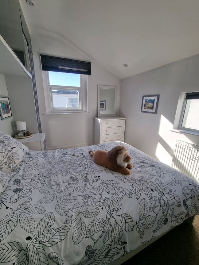 Double Room with Private Bathroom in Central Hove Main Photo