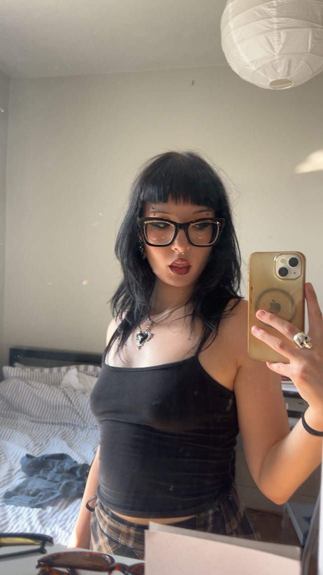 Post Graduate  Looking for Room in London 🪬🕷️🕸️ Main Photo