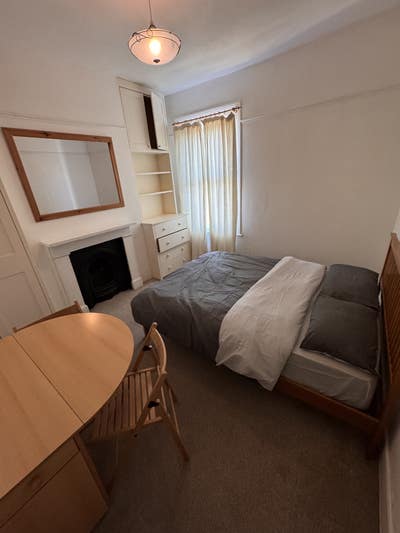 Rooms for rent on Charlton (Greenwich). Main Photo