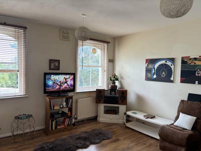 Double Room In A Quiet Flat In A Quiet Road Main Photo